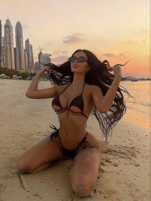 מטפלת דוגמנית -ירושלים